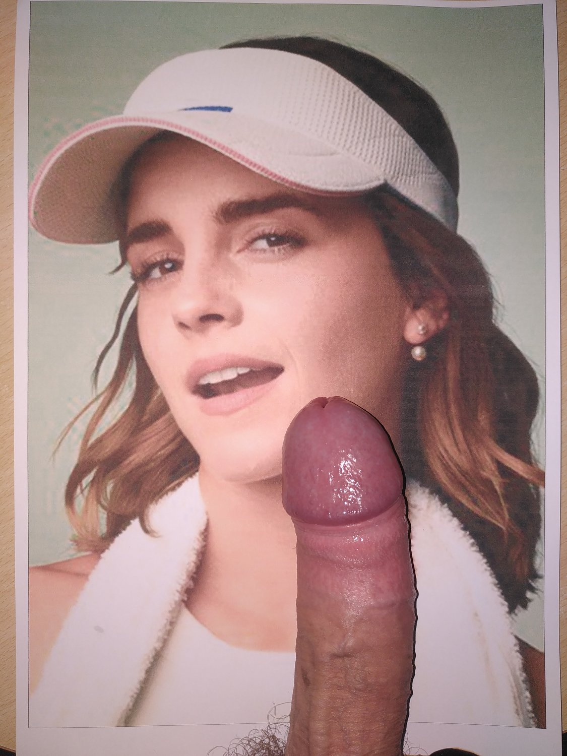 DkDRJMXh Emma Watson cum tribute 2 02.jpg